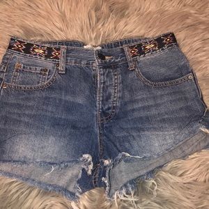 forever 21 , blue jean shorts size 27